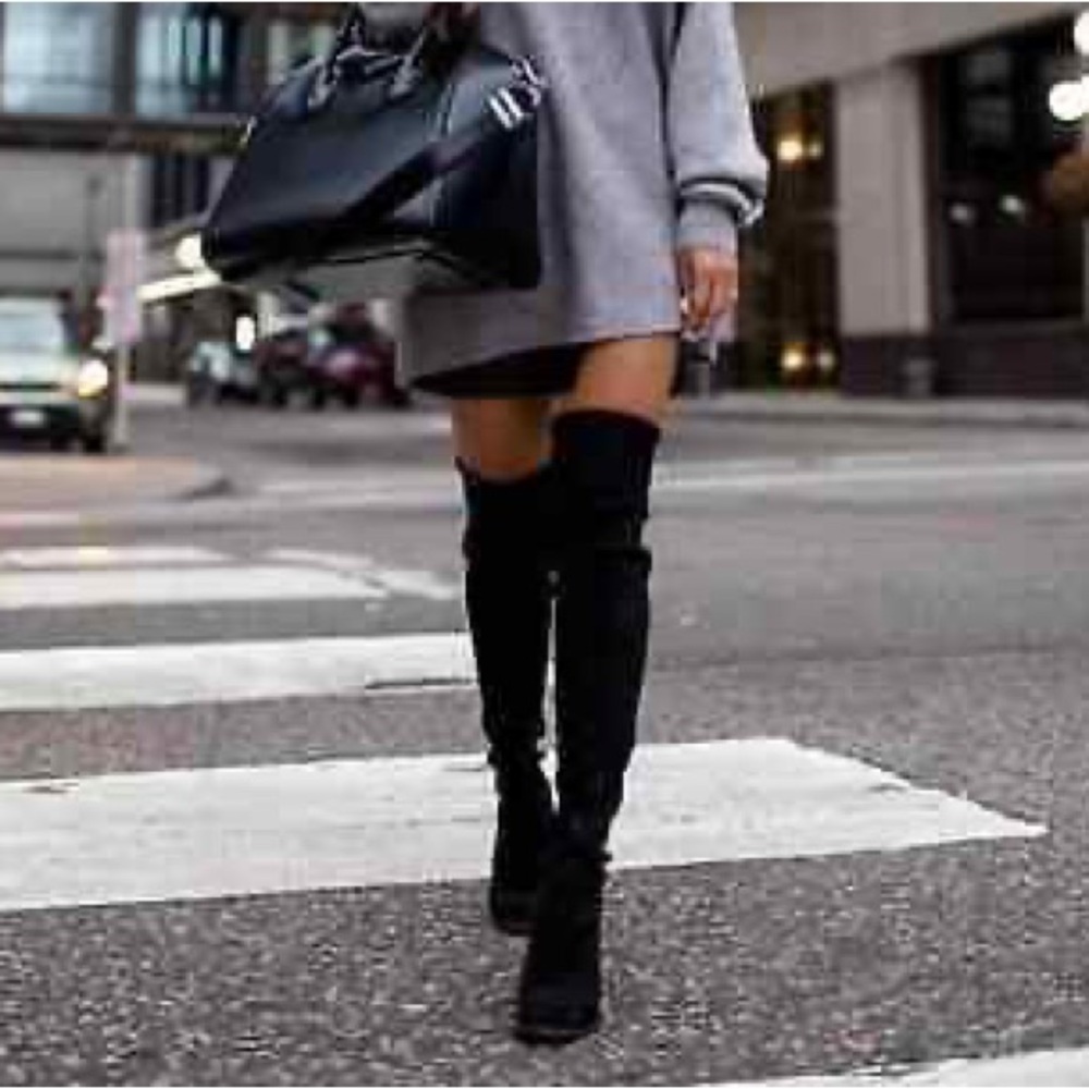 NWOT Stuart Weitzman Genuine Suede Boots